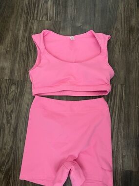Hot Pink nova sport Active Crop Top & scrunched Bike Shorts Set